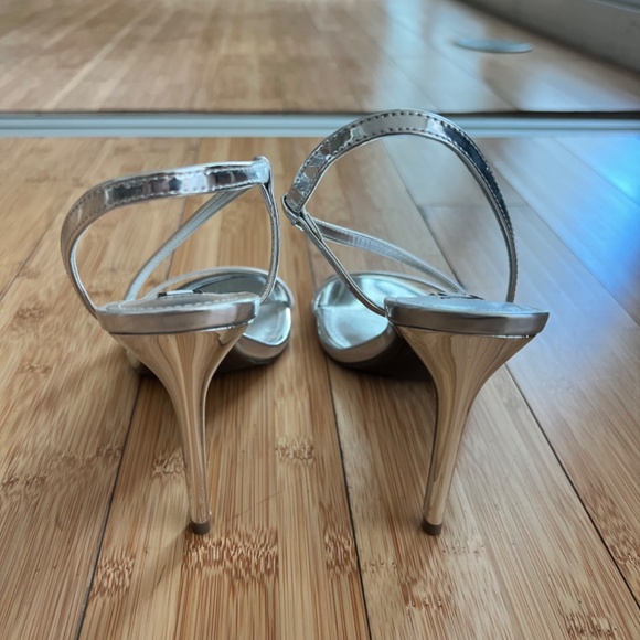 Silver DKNY Strappy Heels - NWOT - Picture 7 of 7